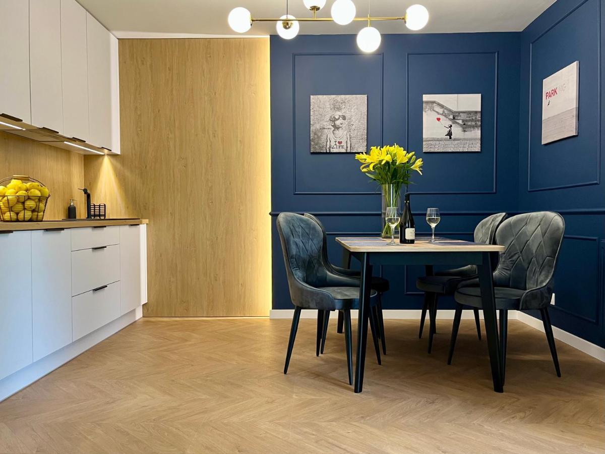 Apartamenty Maxa Czornyja Jelenia Gora Bagian luar foto