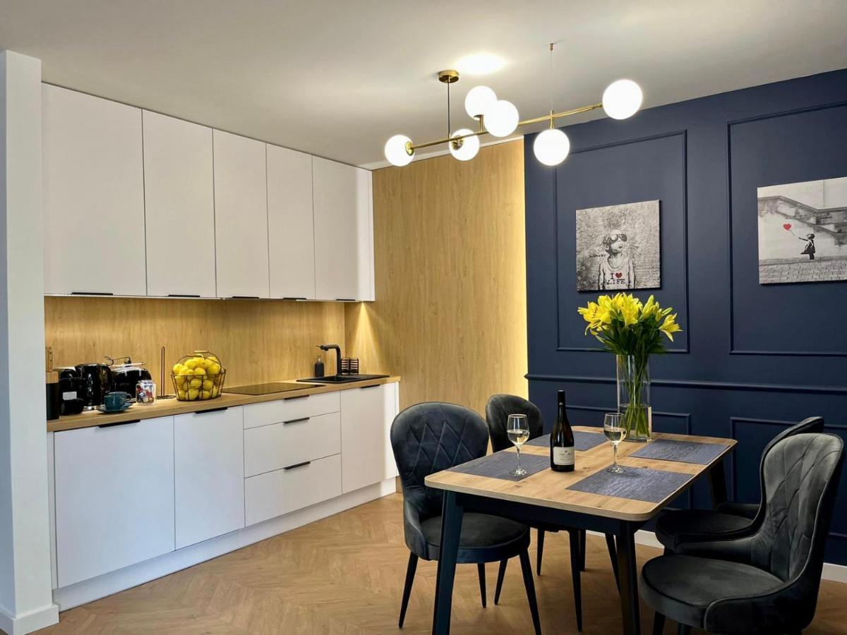Apartamenty Maxa Czornyja Jelenia Gora Bagian luar foto