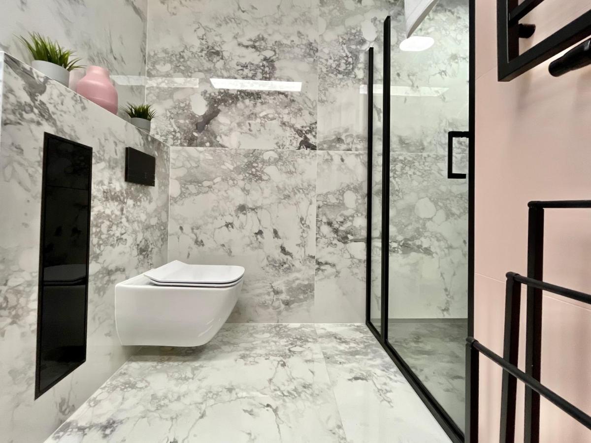 Apartamenty Maxa Czornyja Jelenia Gora Bagian luar foto
