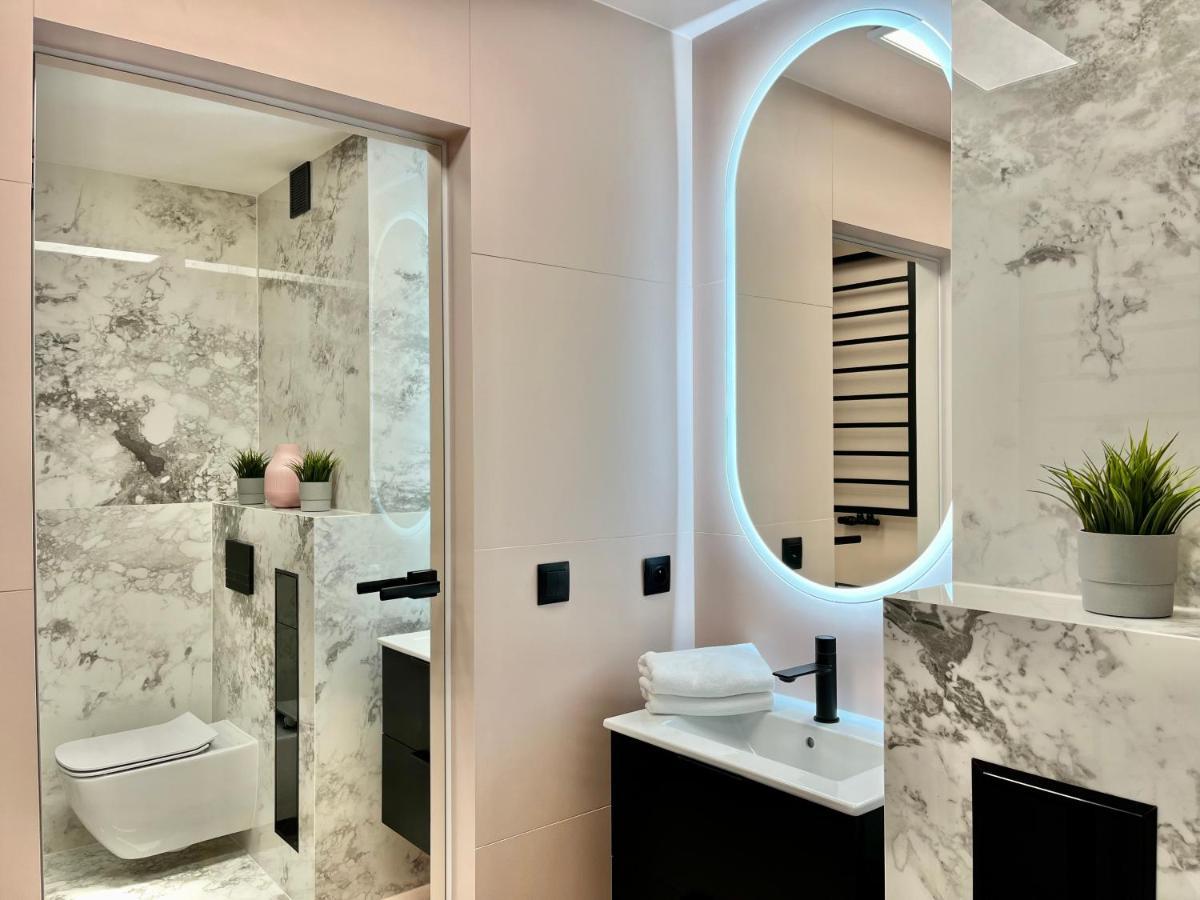 Apartamenty Maxa Czornyja Jelenia Gora Bagian luar foto