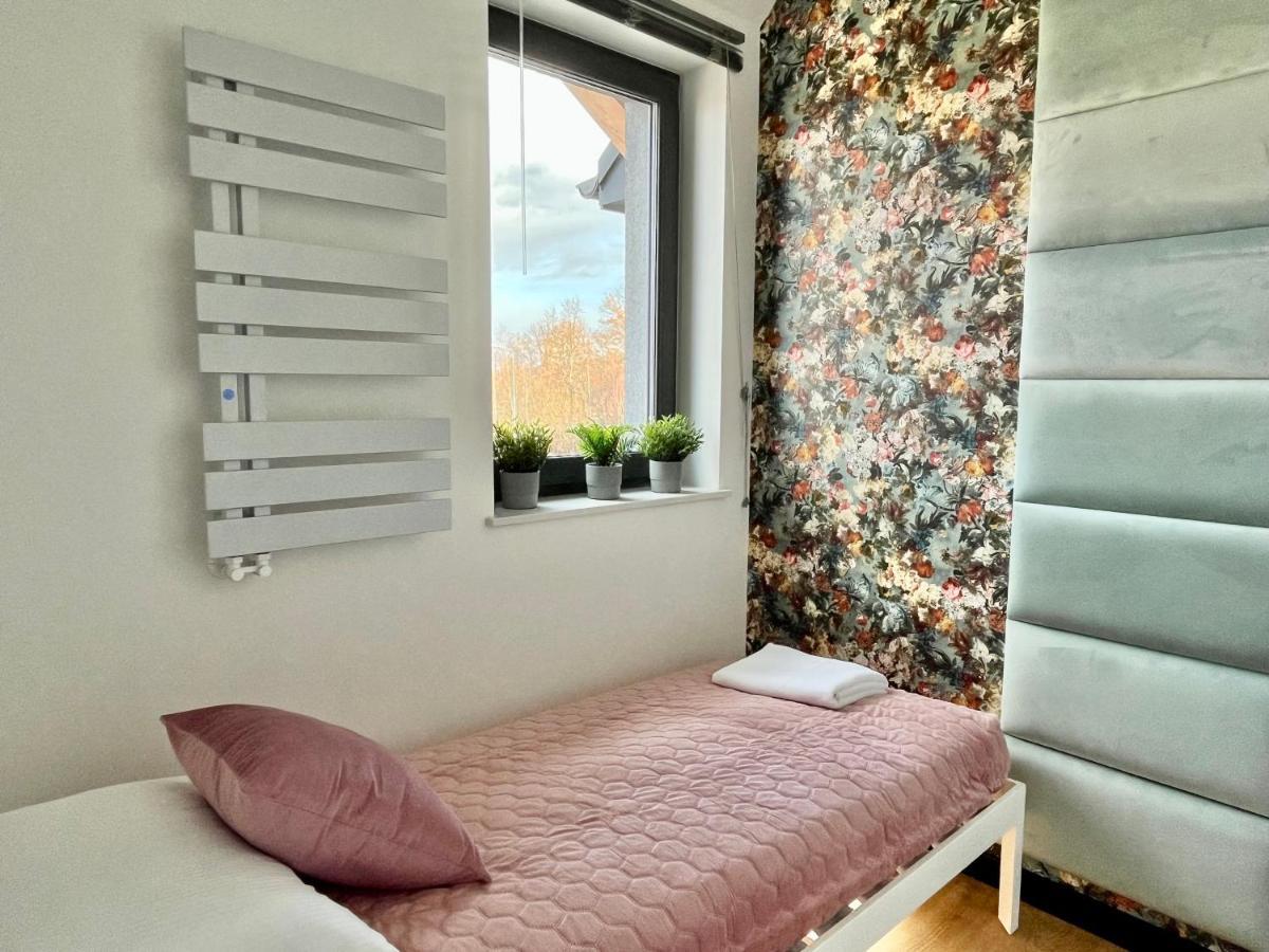 Apartamenty Maxa Czornyja Jelenia Gora Bagian luar foto