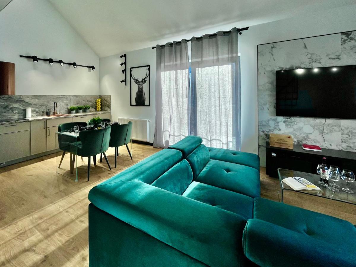 Apartamenty Maxa Czornyja Jelenia Gora Bagian luar foto